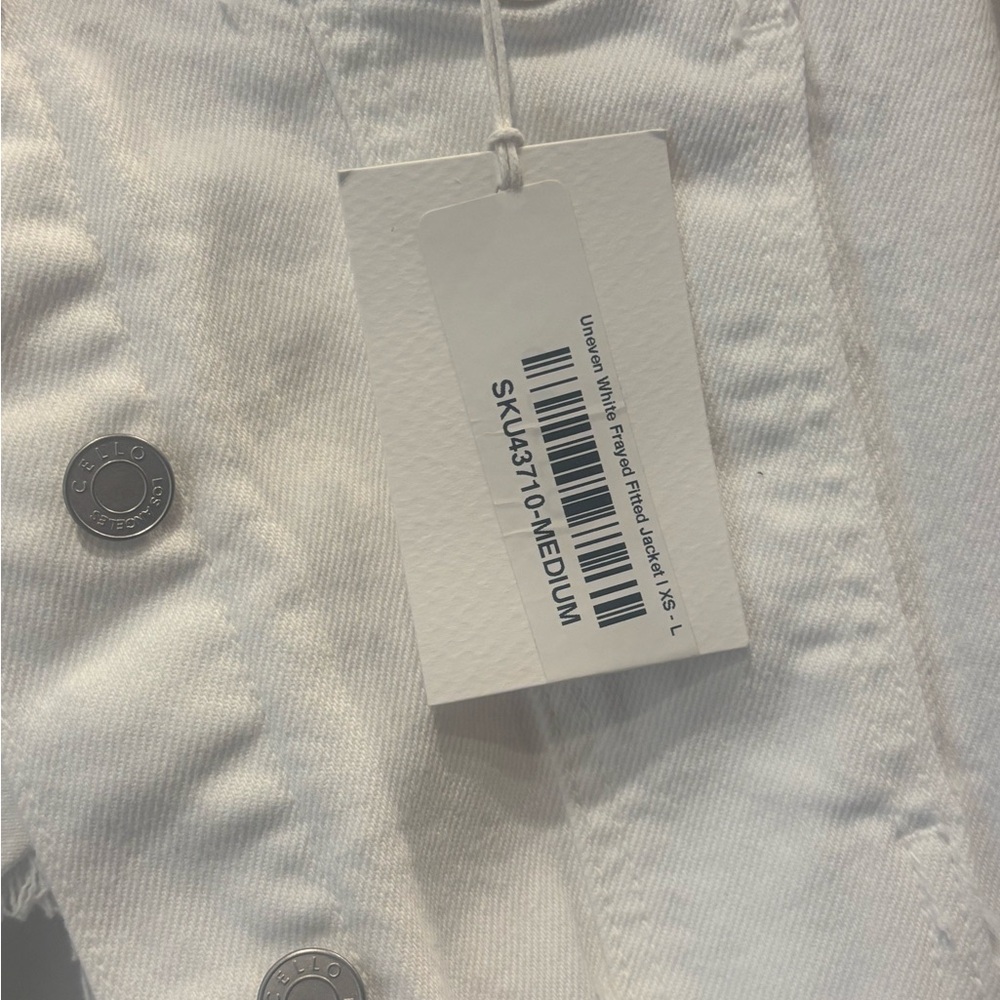 Cello Off-White Cropped Denim Jacket - Picture 4 of 11